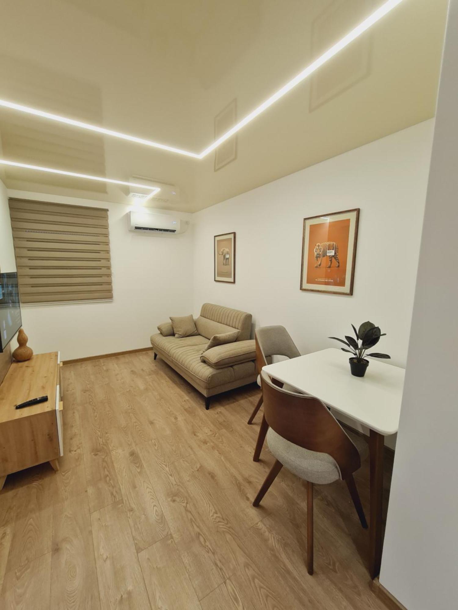 Airport Molko Apartments Surcin Exterior photo